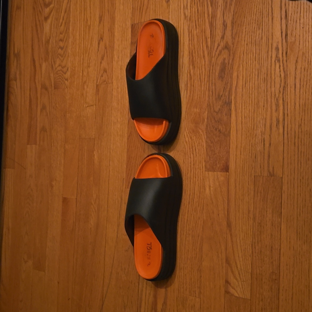 Platform Shoes - Picture 3 of 5